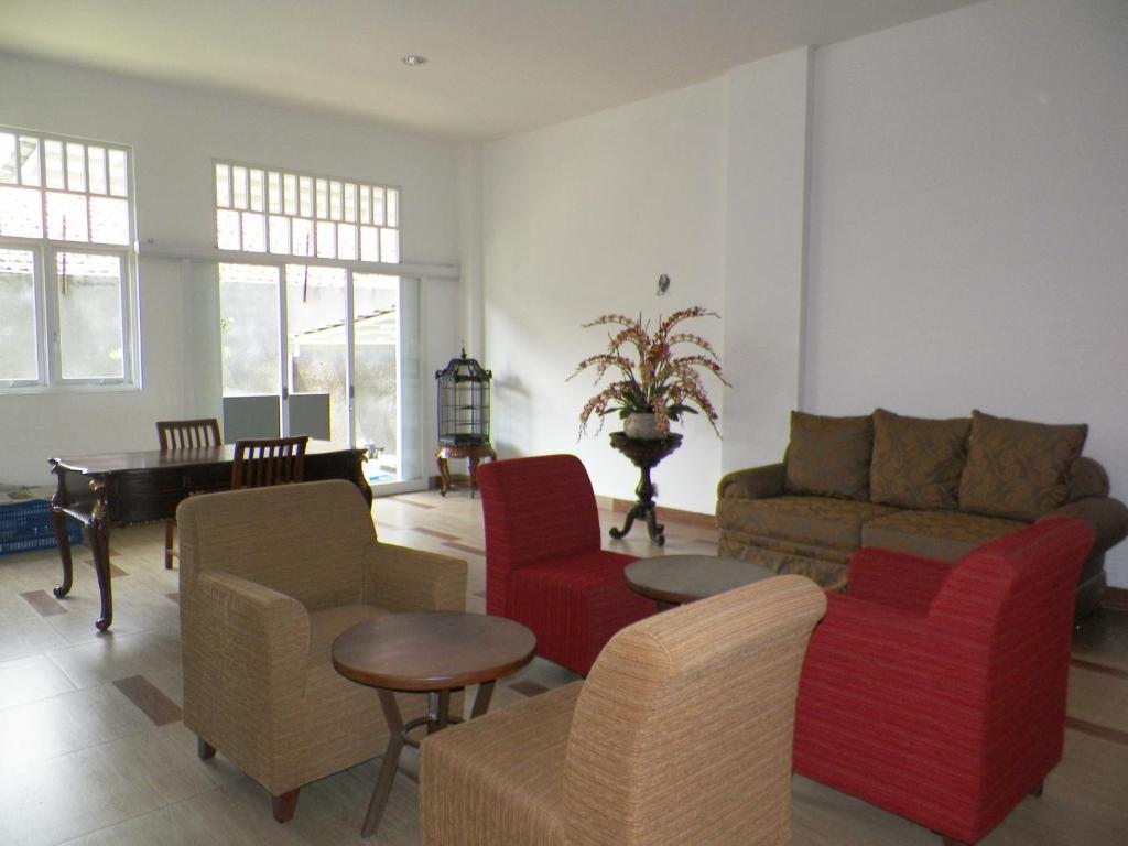 The Victoria Guesthouse Bandung Exterior foto